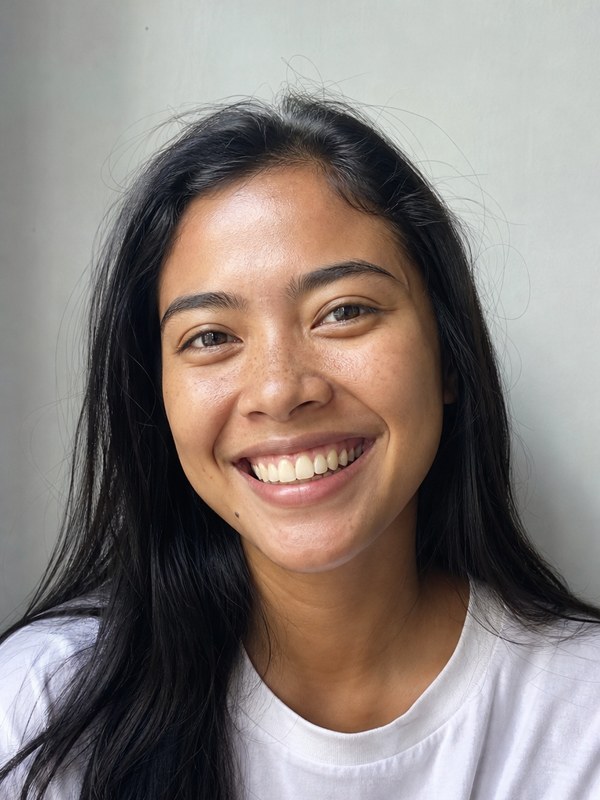 Portrait 3:4<br>head and shoulders